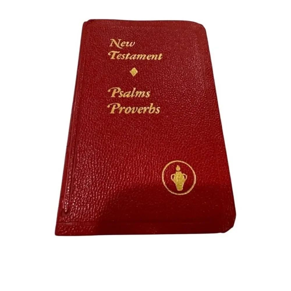 New Testament Psalms Proverbs Pocket Bible 1999-Red & Gold Text